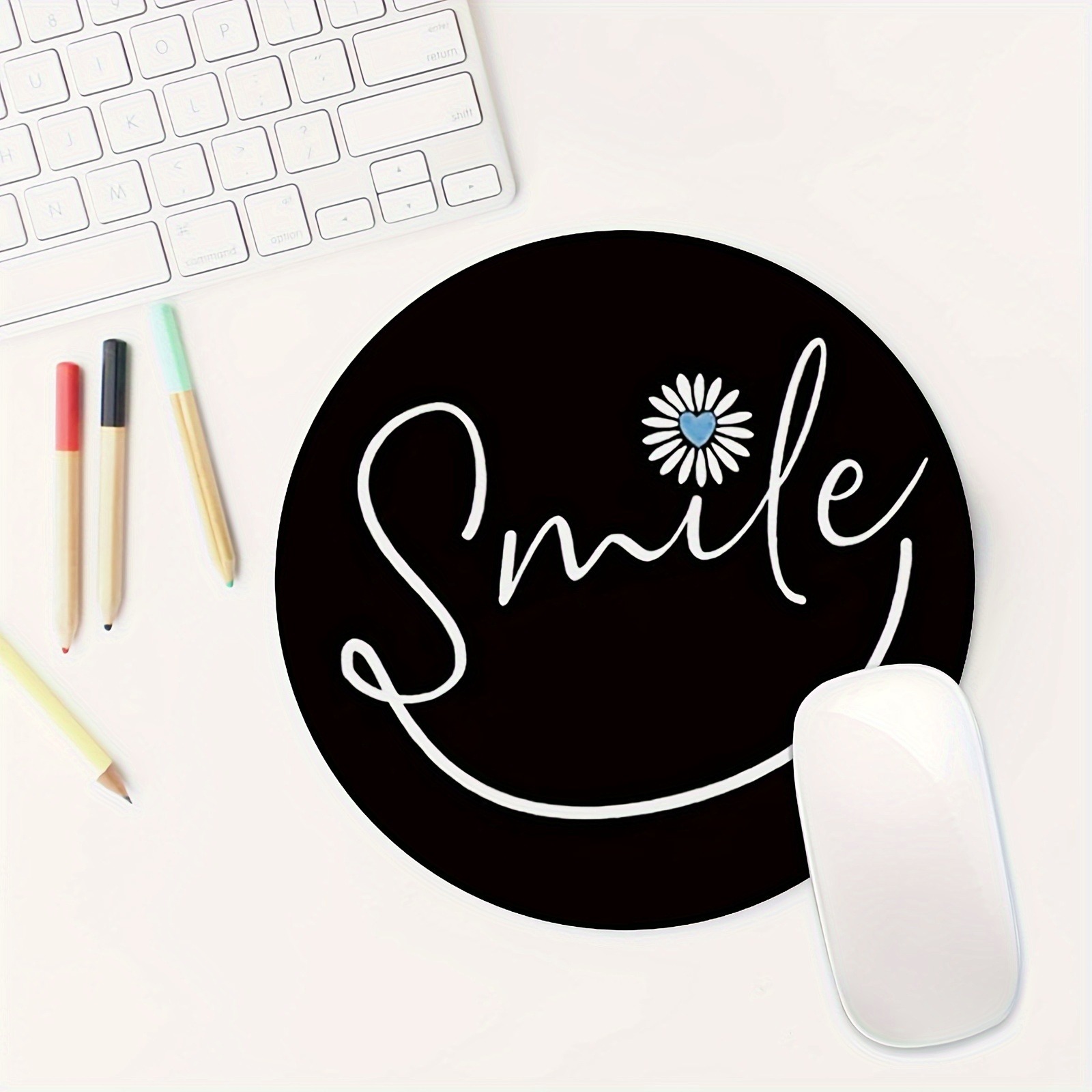 Office Furniture Brand - แผ่นรองเมาส์สําหรับเล่นเกมลายรอยยิ้ม แผ่นรองเมาส์ทรงกลม ดีไซน์สีดํา แผ่นรองโต๊ะยางกันลื่น เหมาะสําหรับเด็กผู้หญิง พรมคอมพิวเตอร์สํานักงาน